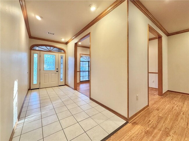 Photo - 742 E Birwin St