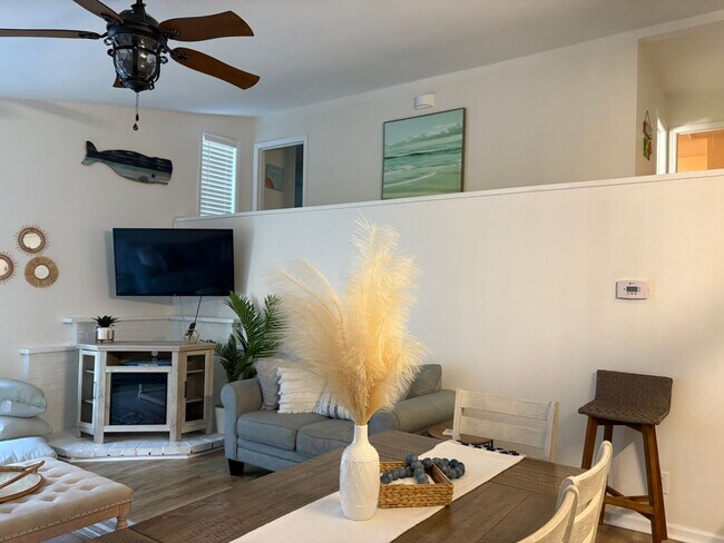 Photo - 2 Bedroom 2 Bath (+Bonus Bedoom) in Kill D... House