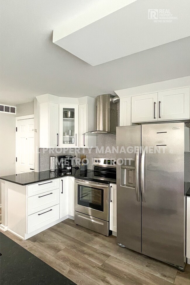 Photo - 22148 Dante St Unidad #111 Rental