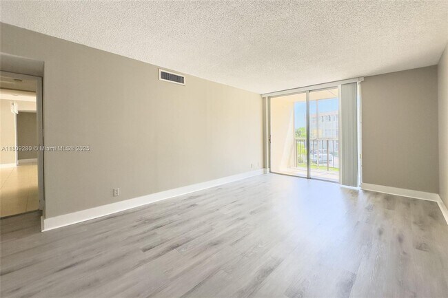 Building Photo - 601 Three Islands Boulevard Unit 317 Rental