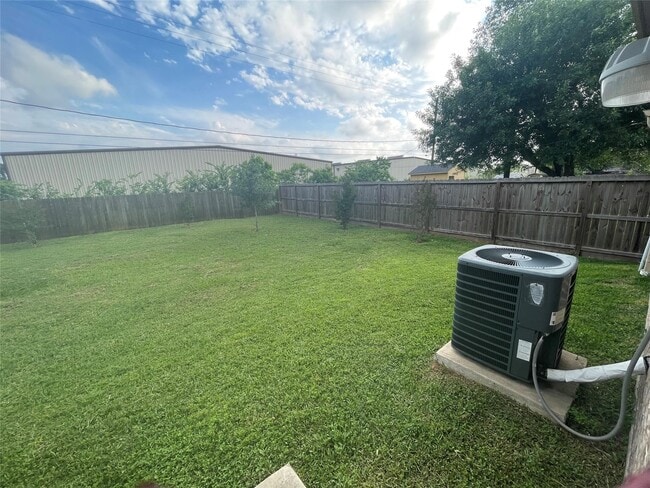 Building Photo - 8230 Constellation Ln