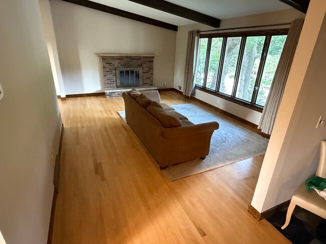 Photo - 5610 Matterhorn Dr NE