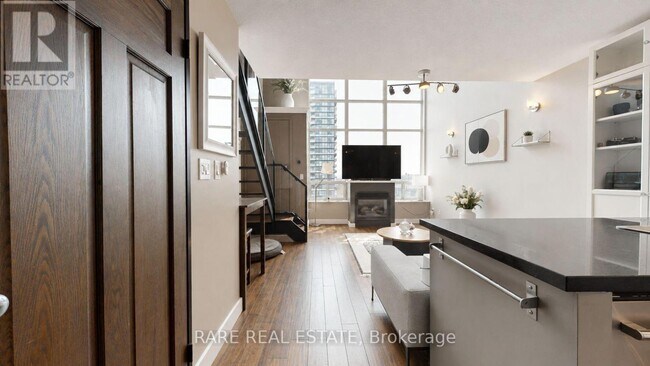Photo - 250 Manitoba St Unit 832