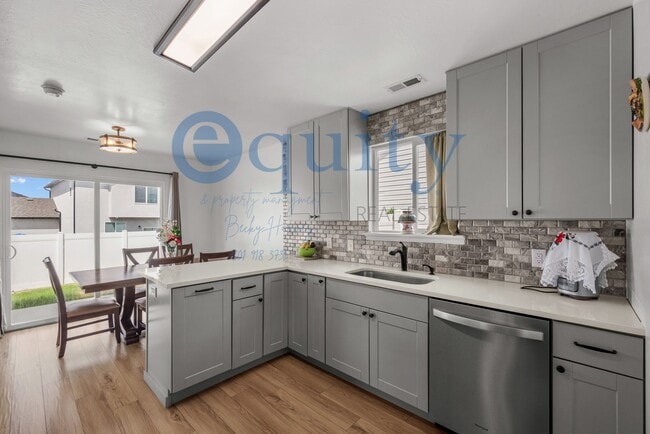 402 Alfred Dr