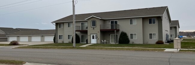 Building Photo - 2505 40th Ave SE Unit 8