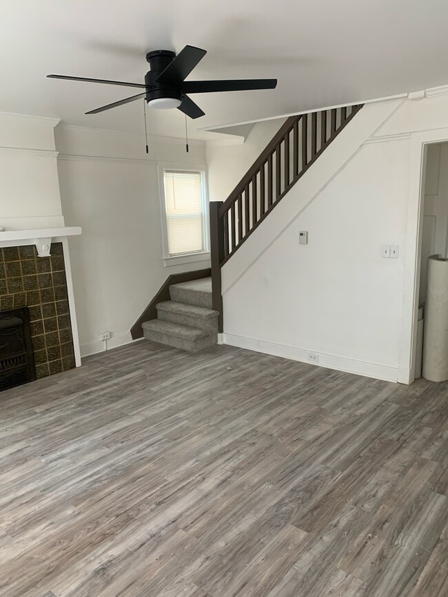 Living Room - 212 N 3rd St