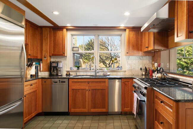 Photo - 240 3rd Beach Rd