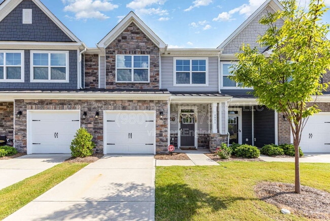 Building Photo - 3971 Fadden St