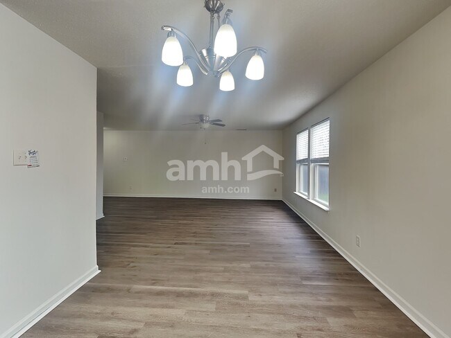 Photo - 8404 S Shady Trail Dr