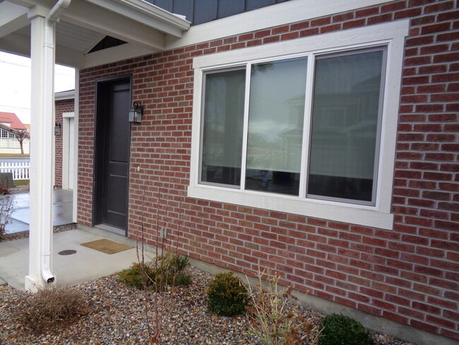 Photo - 644 E Fort Union Blvd