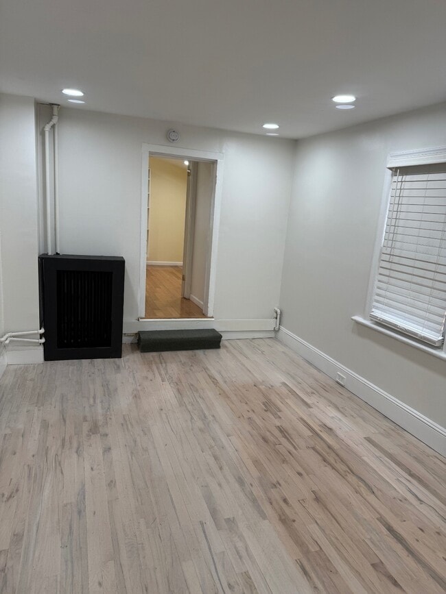 Photo - 45XX Carpenter Ave