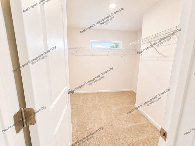 Photo - 3105 Lilac Grove Dr