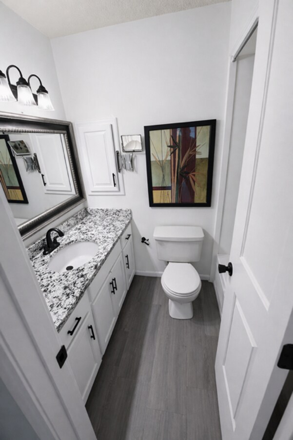 three bedroom house, in quiet family neighborhood - three bedroom house, in quiet family neighborhood