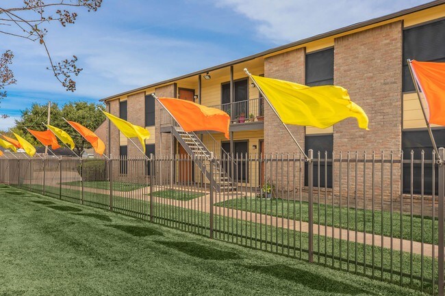 Photo - Gemini Gardens