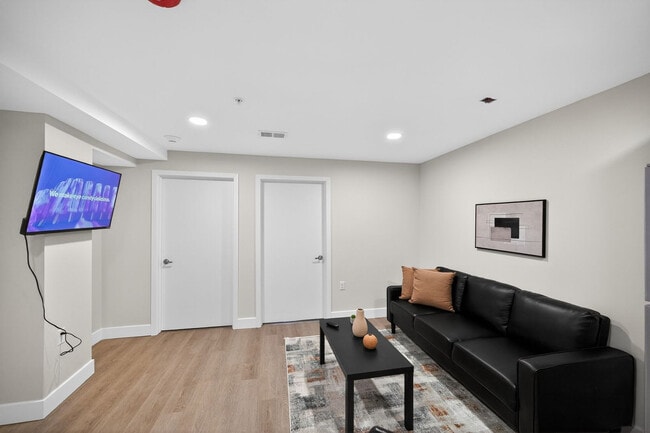 Building Photo - 501 Washington St Unit SI FL7-ID1613187P