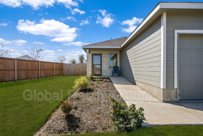 Photo - 10647 Nye Pass