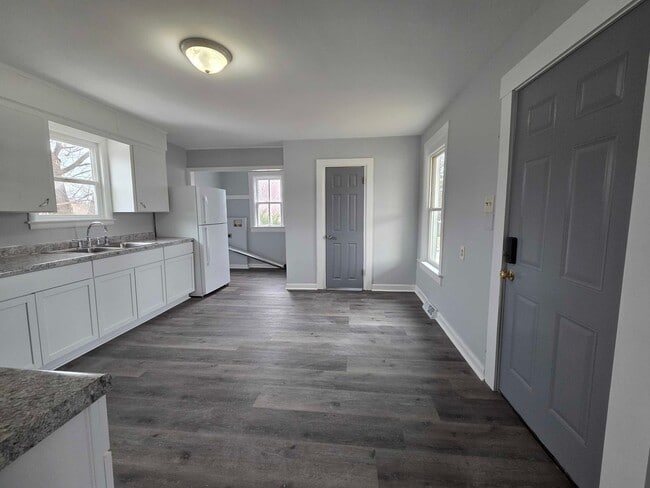 Photo - 3533 Douglas Ave Unidad 3533 Douglas Ave. Lower