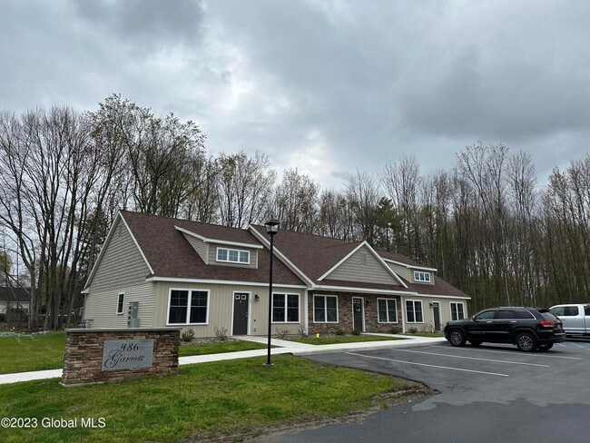 Building Photo - 486 Garrett Rd Rental