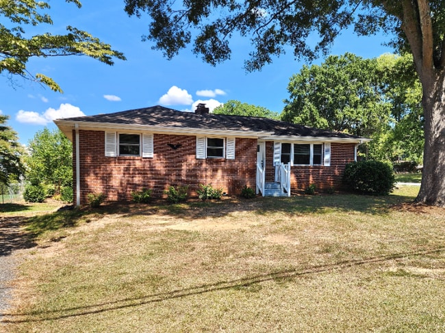 Building Photo - 226 Brookdale Ave Rental