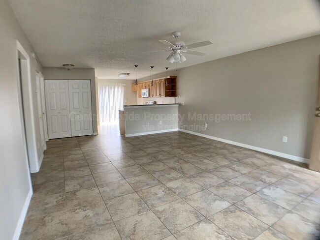 Photo - 3651 N Goldenrod Rd Unit B109