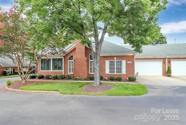 Photo - 11357 Olde Turnbury Ct