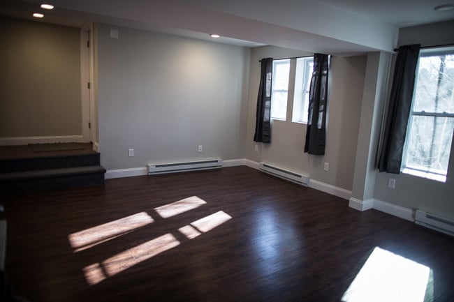 Photo - 114 Ferris Pl Unit 114.5