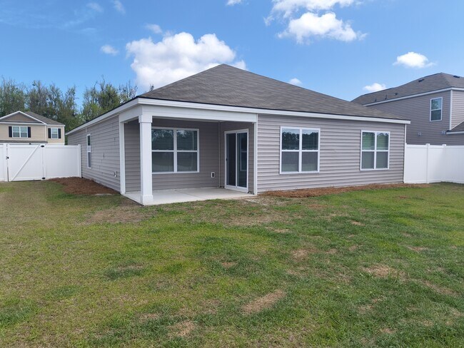 Photo - 44 Autumn's Wood Dr