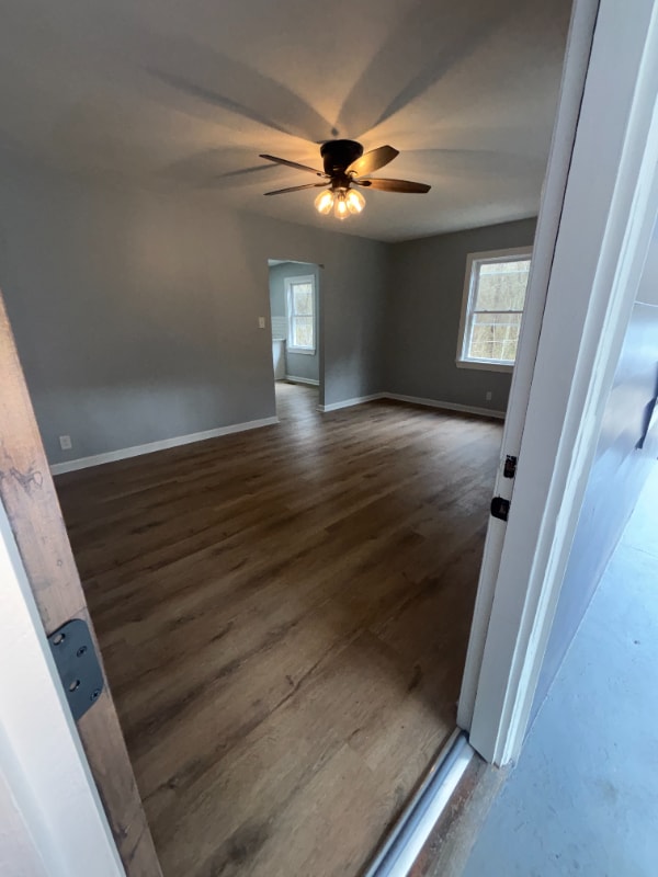 Photo - 619 Pinewood Ave