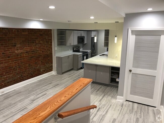 Building Photo - 60 V St NW Unit B Rental