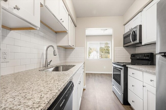 Photo - 10045 Groh Rd