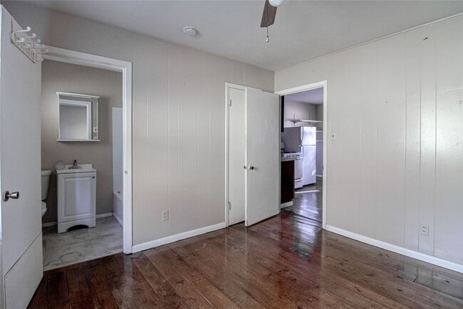 Photo - 2018 Ave L 1/2 Unit 3