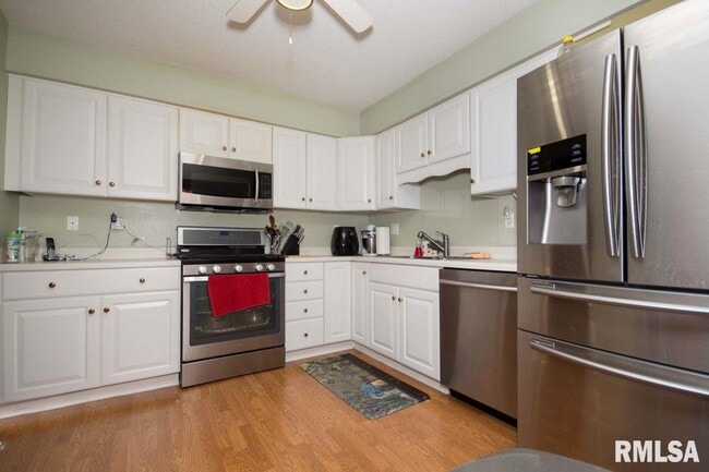 Photo - 3105 Parkwild Dr