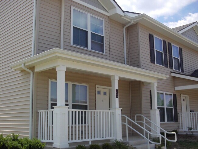 Photo - Villages of Hanna