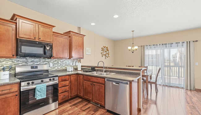1795 Sara Ct