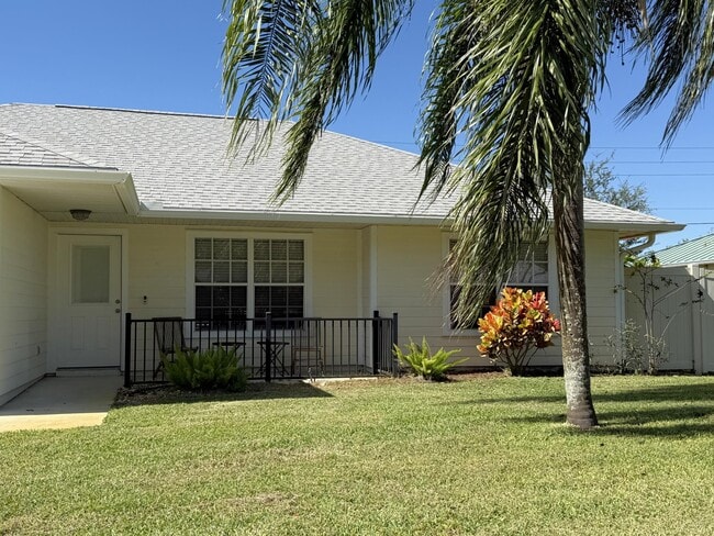 Photo - 1835 17th Ave SW