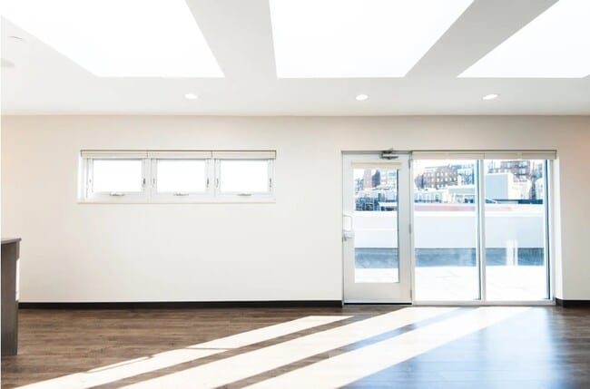 Photo - 11 Dorchester St Unit PH-2