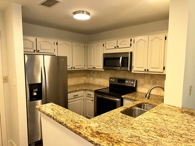 Photo - 5400 Park Ave Unit 209