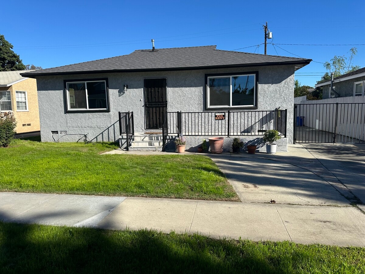 Photo - 5832 Pennswood Ave