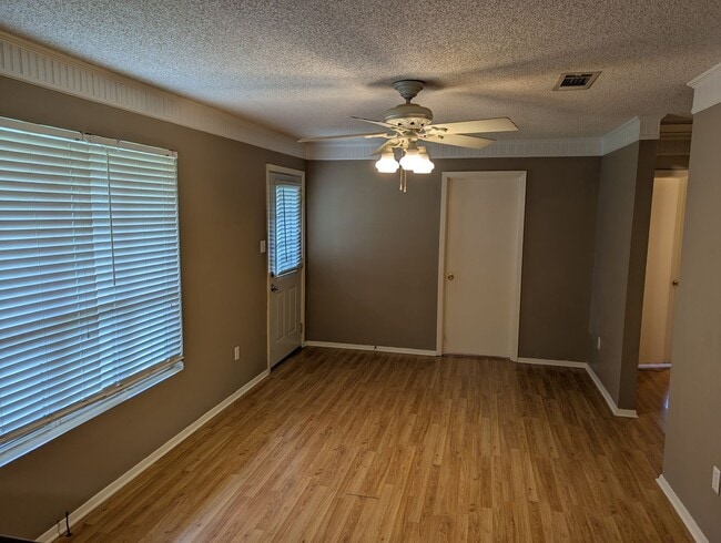 Photo - ADORABLE 3 Bed 1 bath in Breaux Bridge!!
