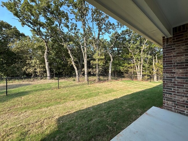 Photo - Beautiful 3 Bedroom, 2 Bathroom on a 1.25 Acre Lot in Ridge Creek Addition!