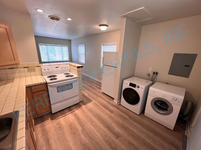 Photo - 2920 SE 16th Ave