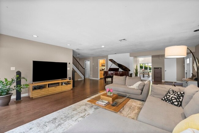 Photo - 926 Norgate Dr