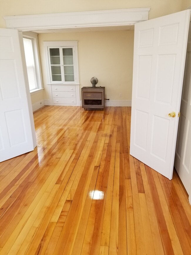 Living Room 2 - 30 Thorne St Unit 3