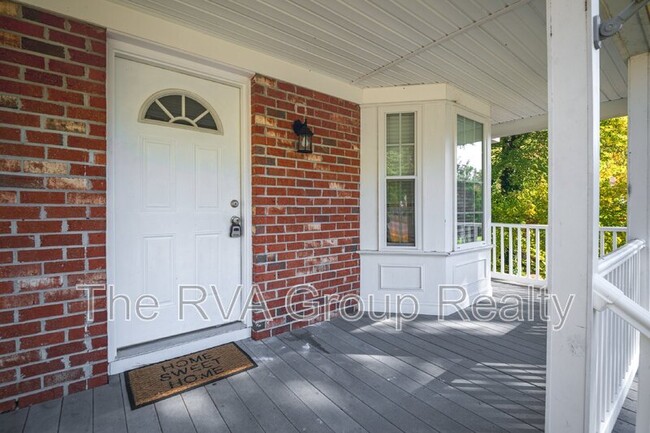 Photo - 10904 Newlands Ct House