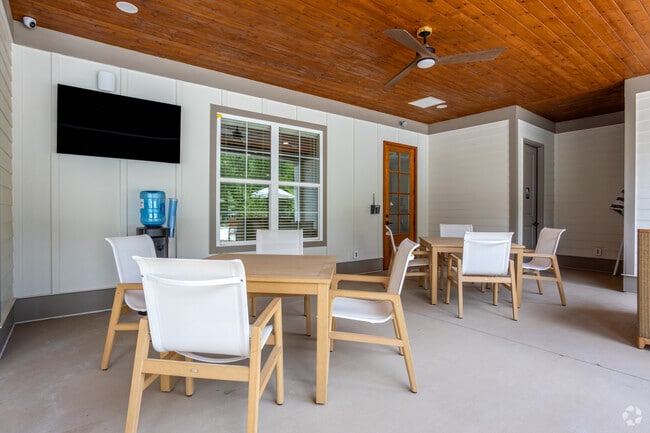 Outdoor Lounge/Covered Porch