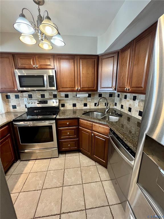 Photo - 18 Skipwith Green Cir