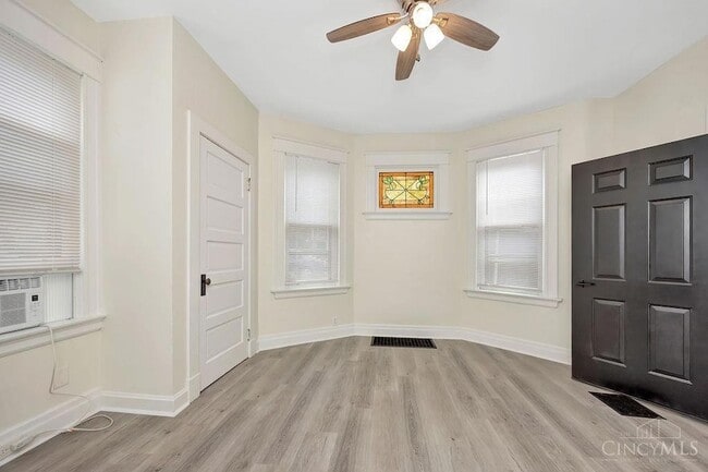 Photo - 600 Riddle Rd