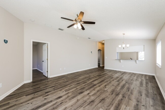 Photo - 11751 Lynmoor Dr