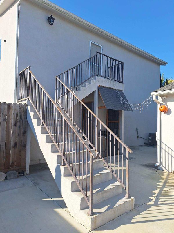 Building Photo - 3809 Rose Ave Unit A