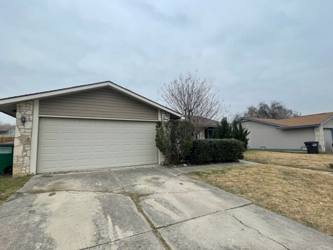 Photo - Nice One Story 3 bedroom 2 bath